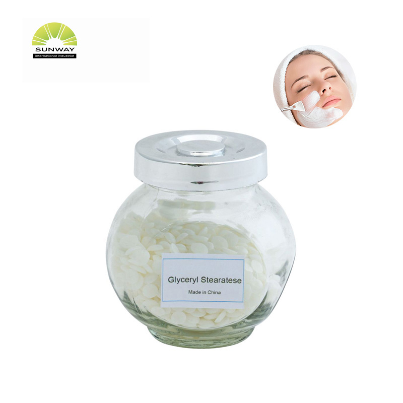 Émulsifiant crème coloré, solide cireux, 100 % (PEG-100, stéarate), conditionné en fût de 20 kg.