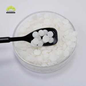 Émulsifiant : stéarate de glycéryle (et) stéarate de PEG-100 pour lessive